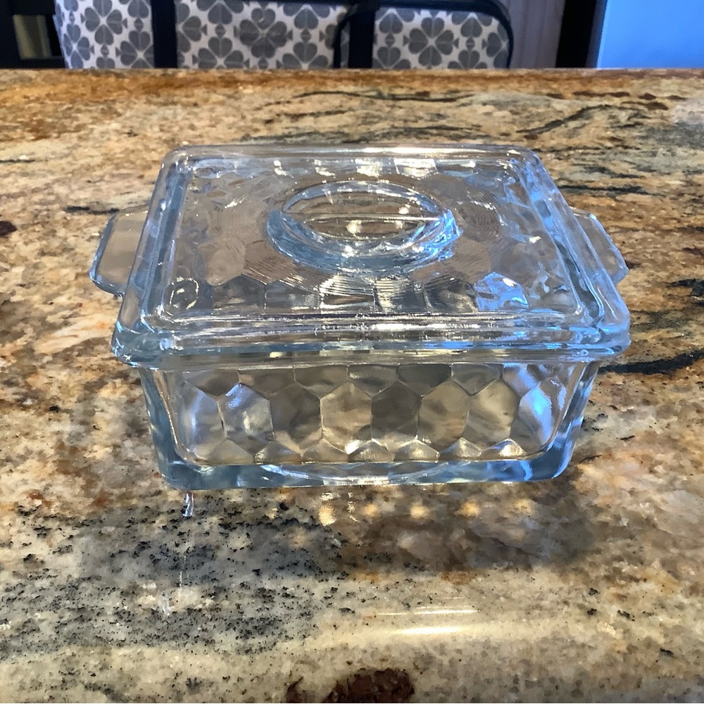 Beautiful depression glass clear refrigerator dish